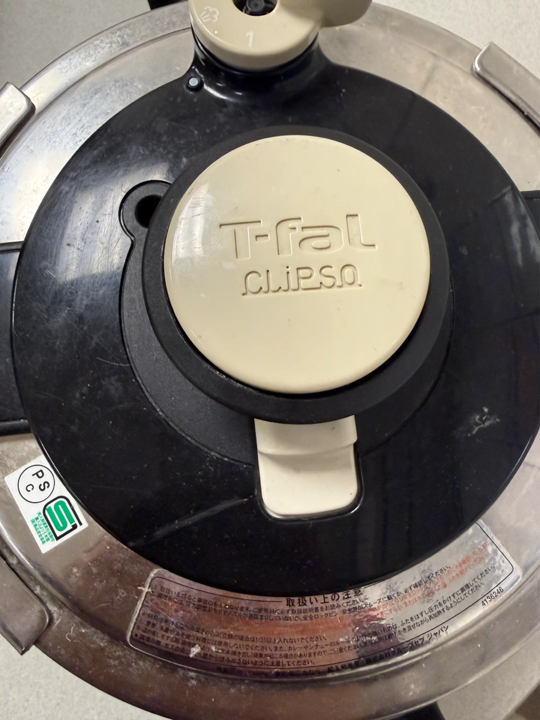 T-fal Clipso 6L Pressure Cooker - photo 3