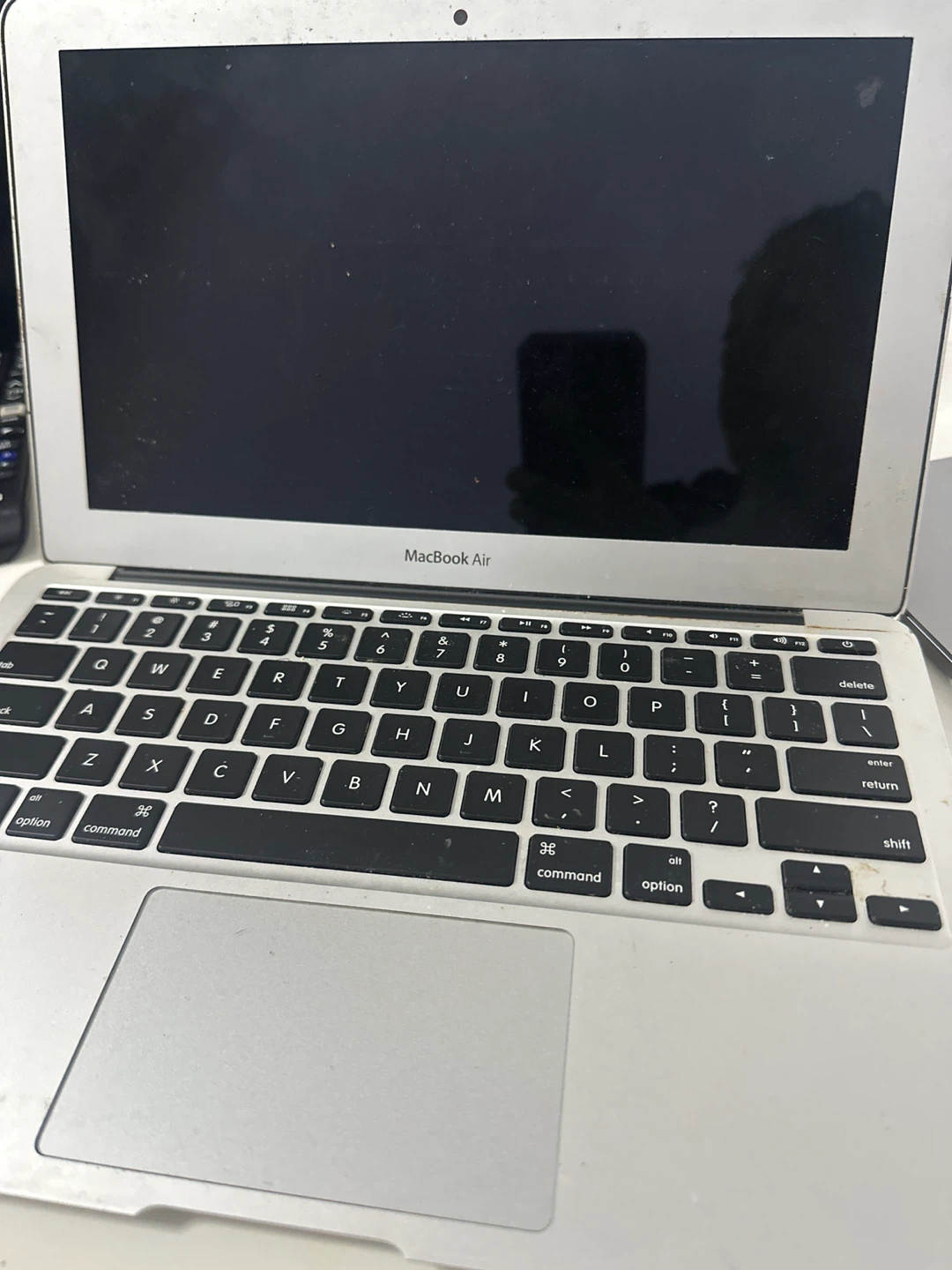 Apple MacBook Air Laptop 201 - photo 2