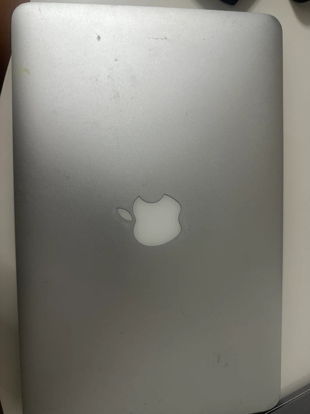 Apple MacBook Air Laptop 201