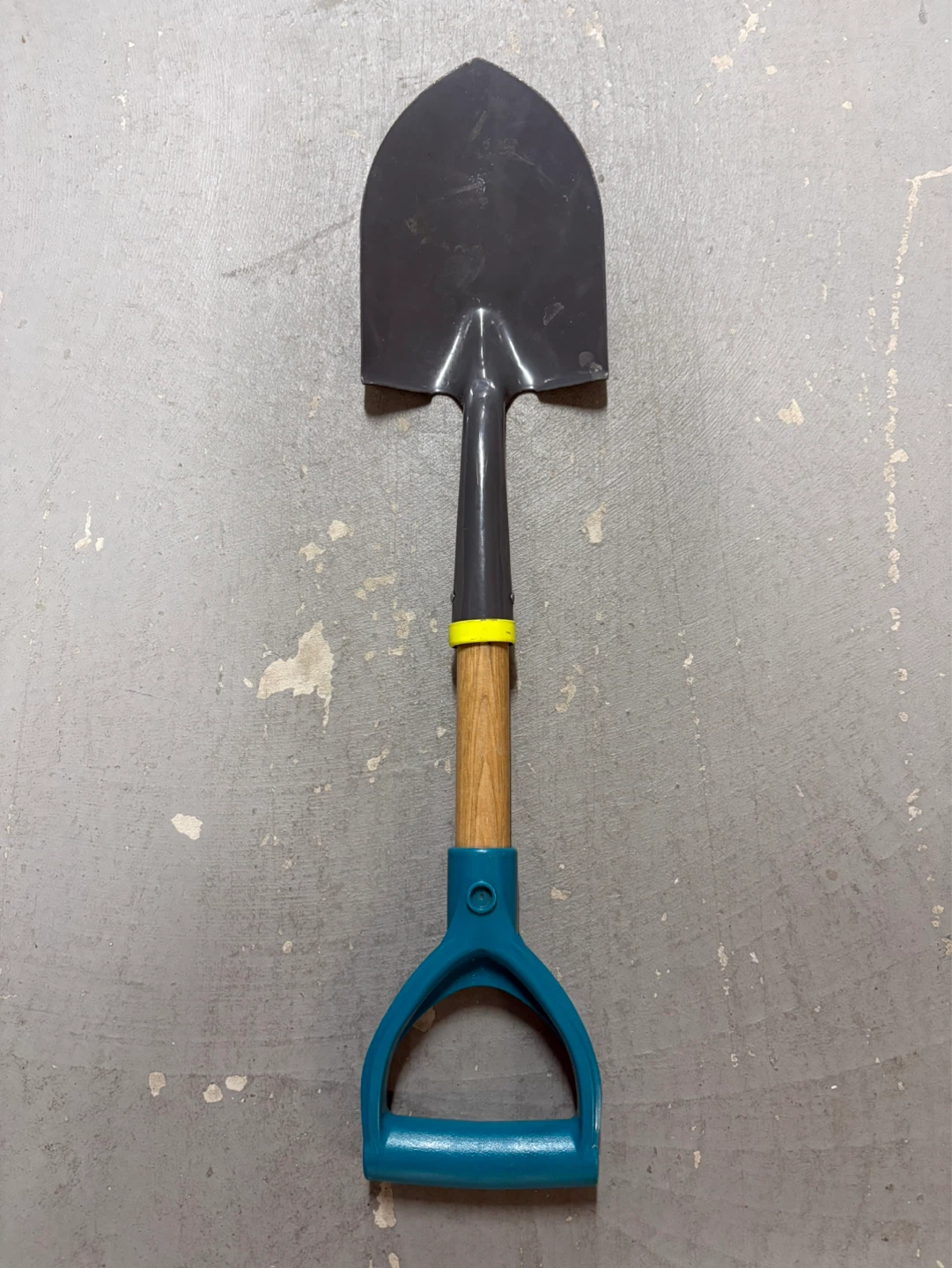 Shovel with D-handle - photo 2
