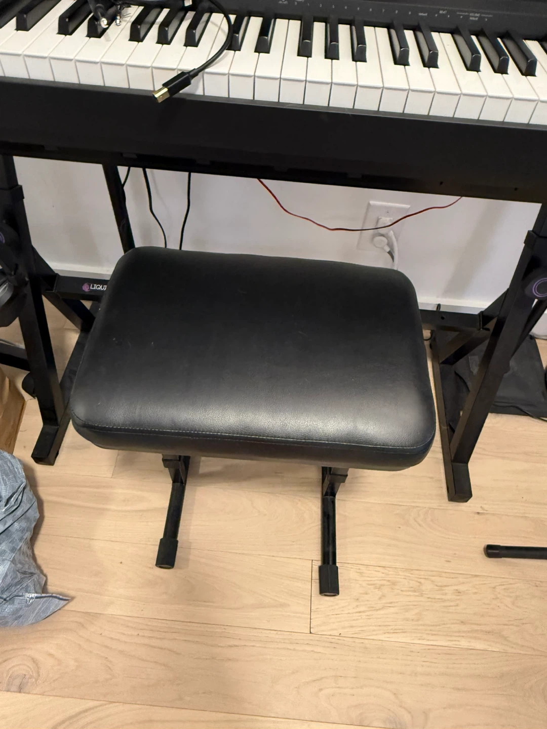 Yamaha Digital Piano P71 bundle with Stand and Bench - photo 4