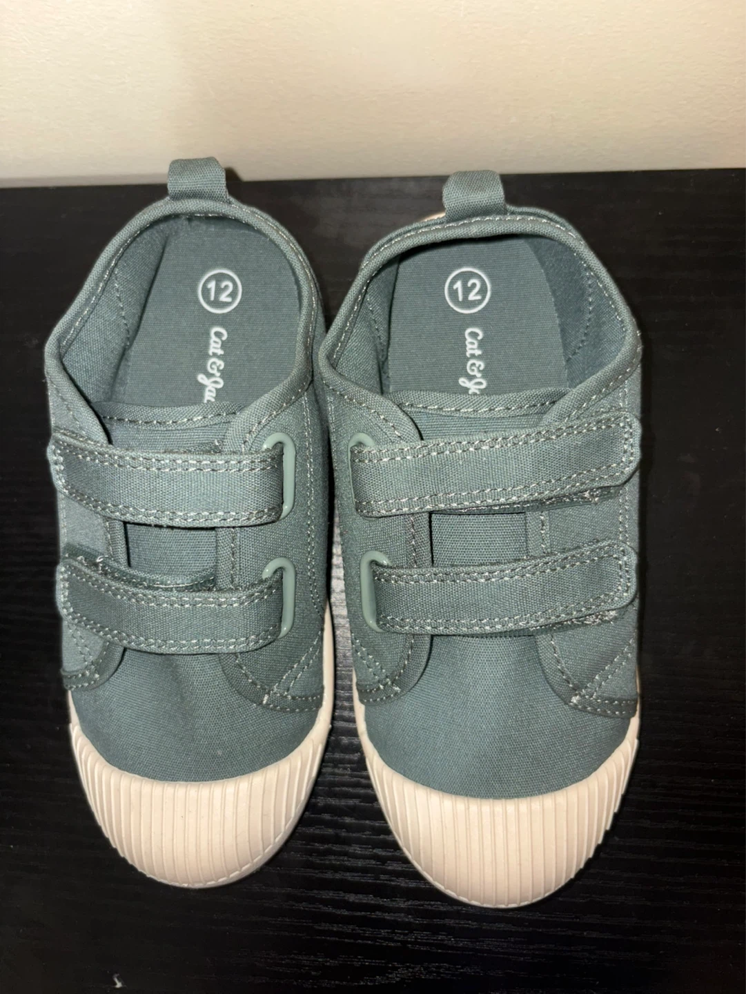 Cat & Jack Toddler Shoes Size 12 - photo 3