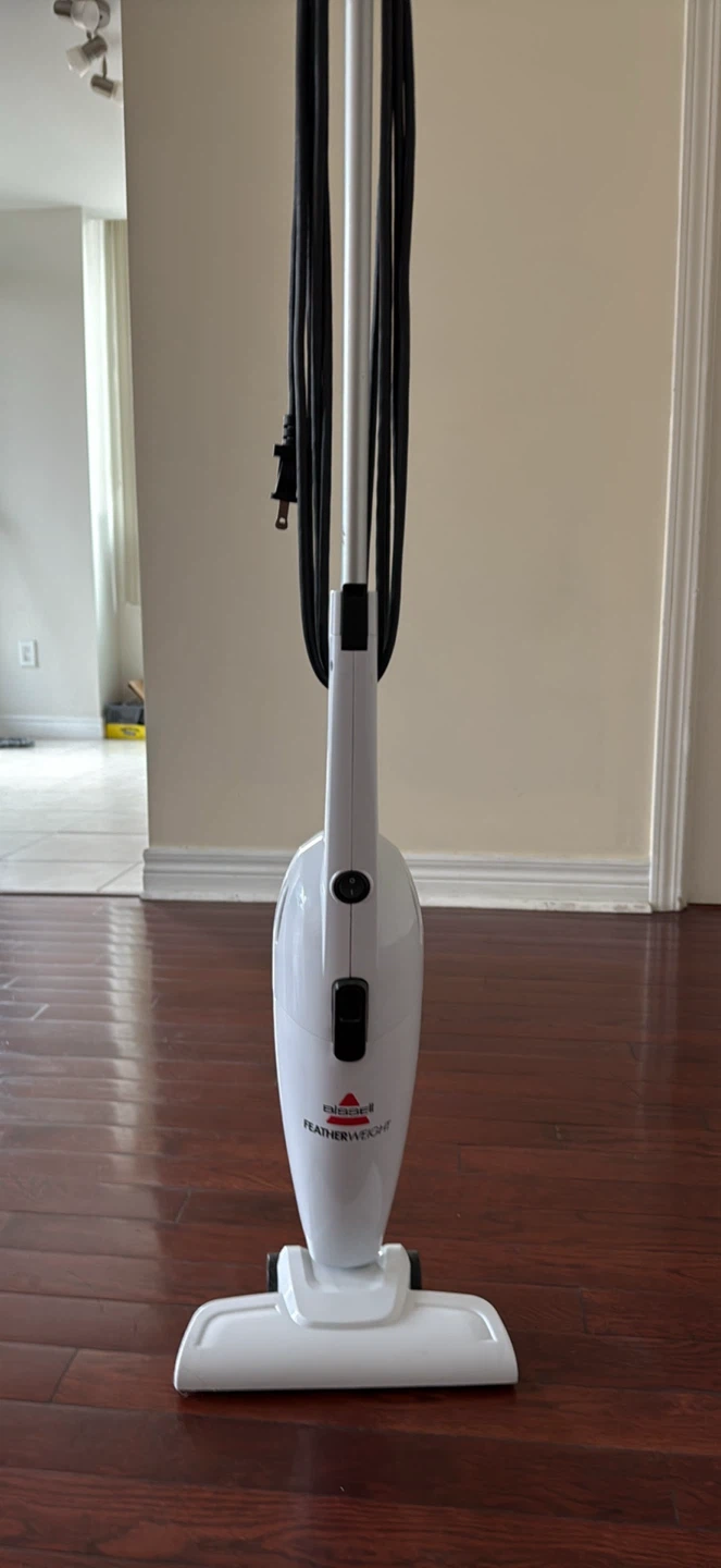 Bissell Featherweight Stick Vacuum - photo 2