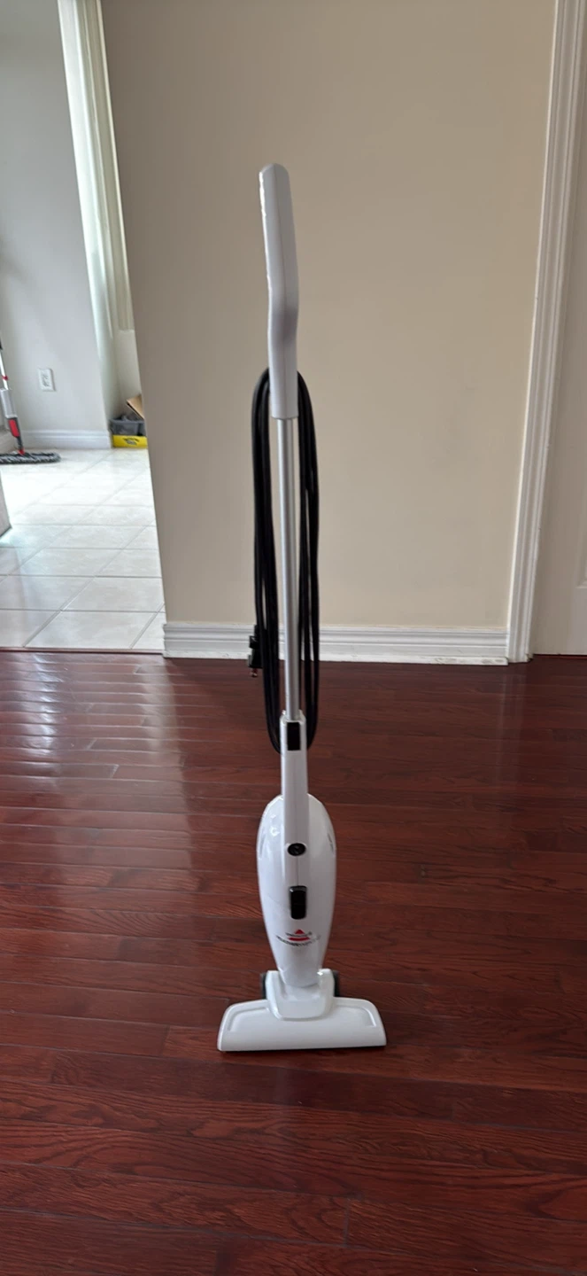 Bissell Featherweight Stick Vacuum - photo 3