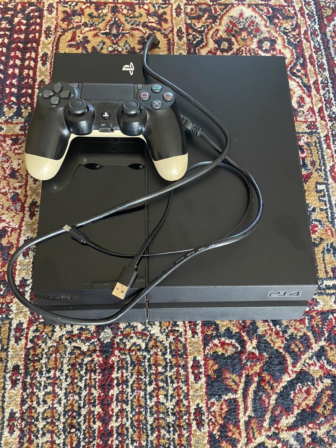 Sony PlayStation 4 Console with Controller