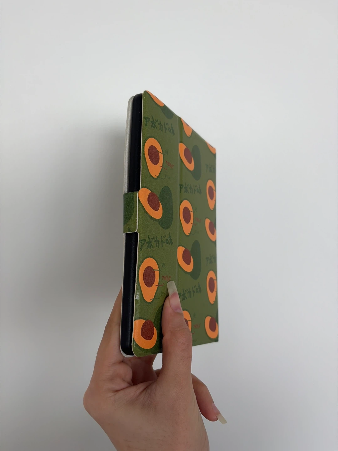 Avocado print kindle case - photo 3
