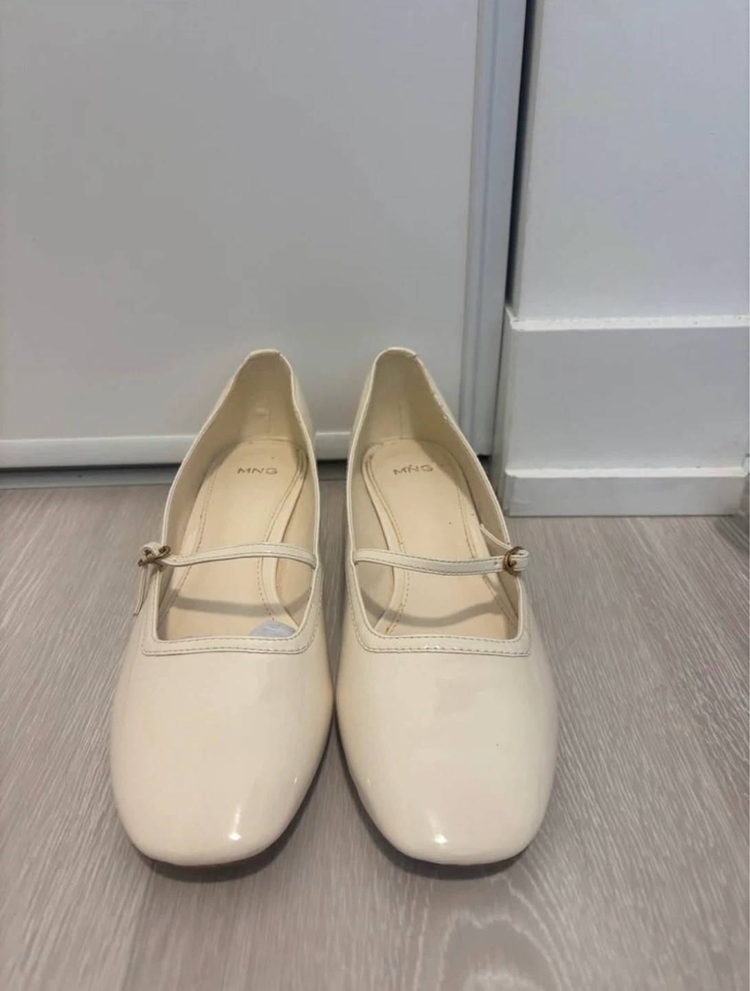 Mango Mary Jane Flats - Size 35 / no box