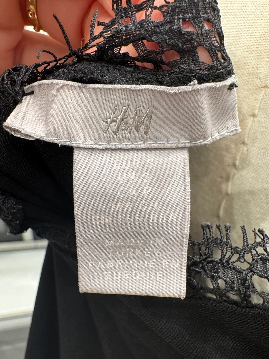 H&M Black Lace Trim Cami Top - Size S - photo 3