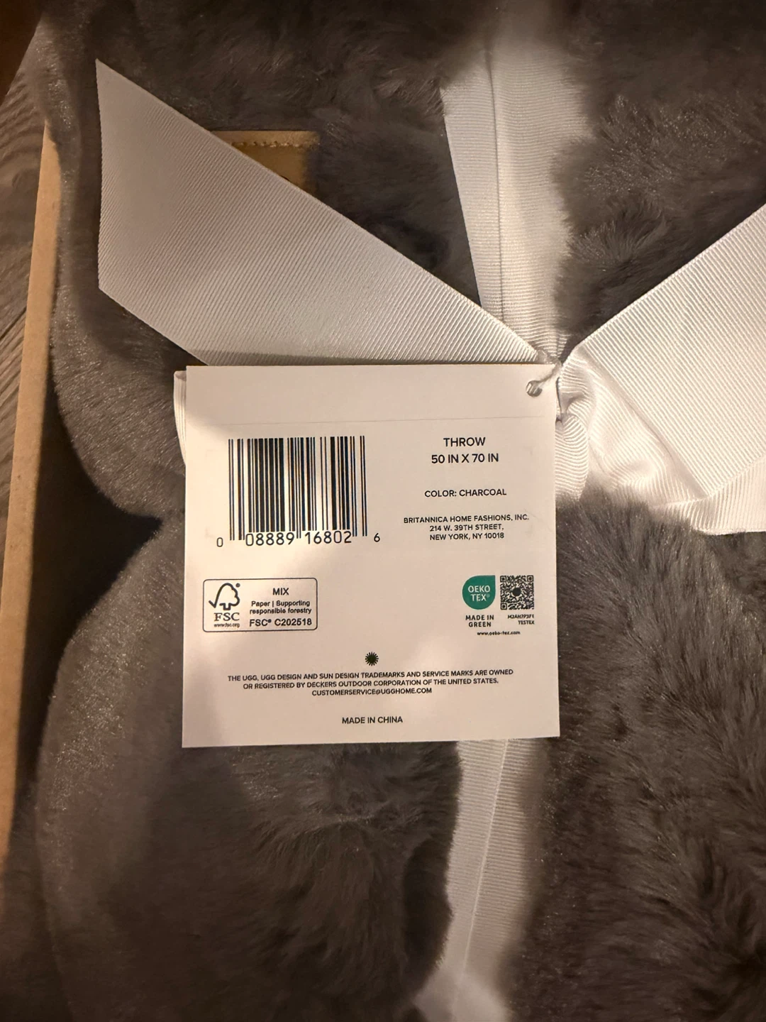 UGG Throw Blanket 50" x 70" Charcoal BRAND NEW - photo 4