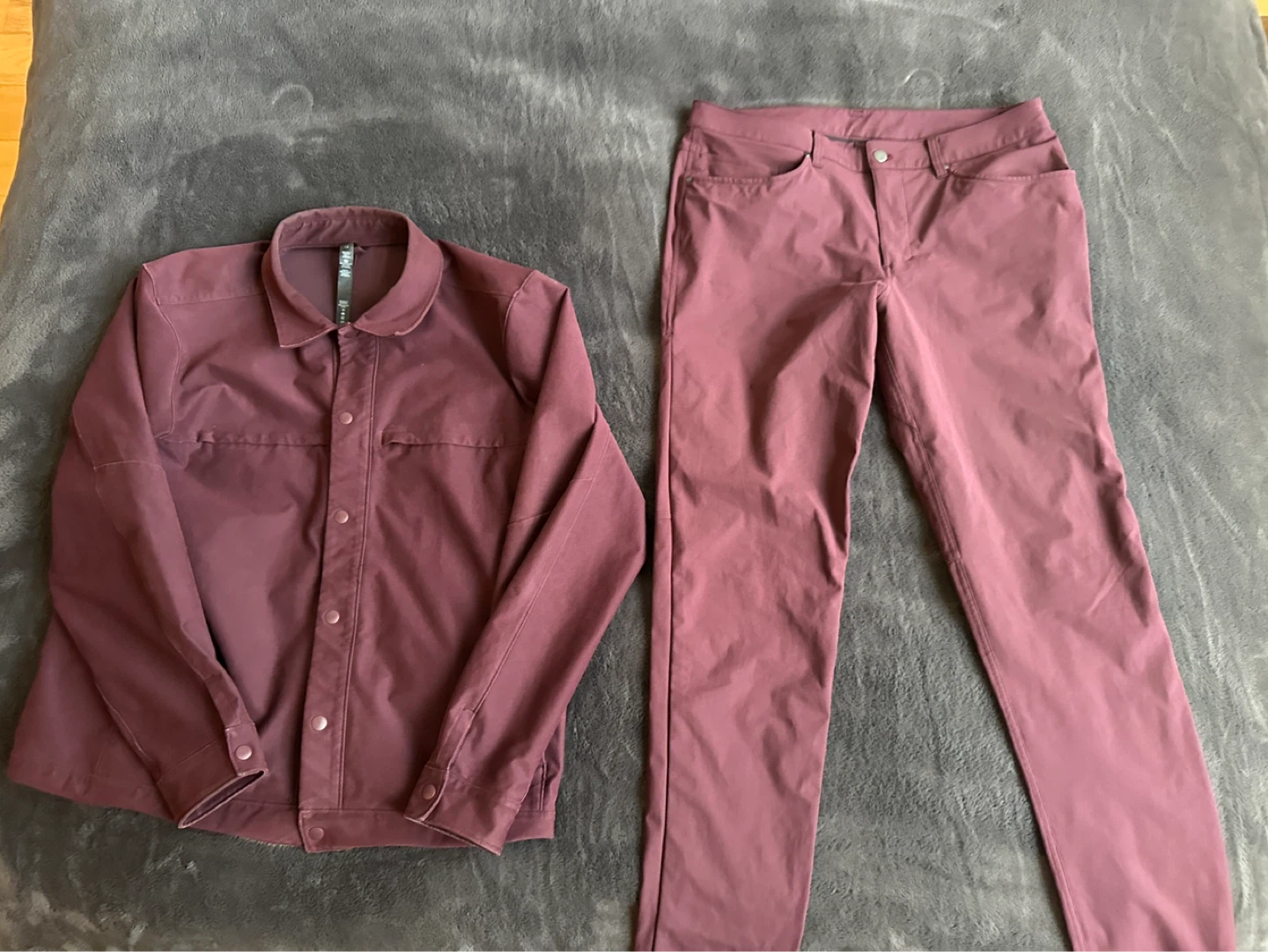 LULULEMON BURGUNDY SET MENS LARGE TRUCKER JACKET ABC PANT 34 w