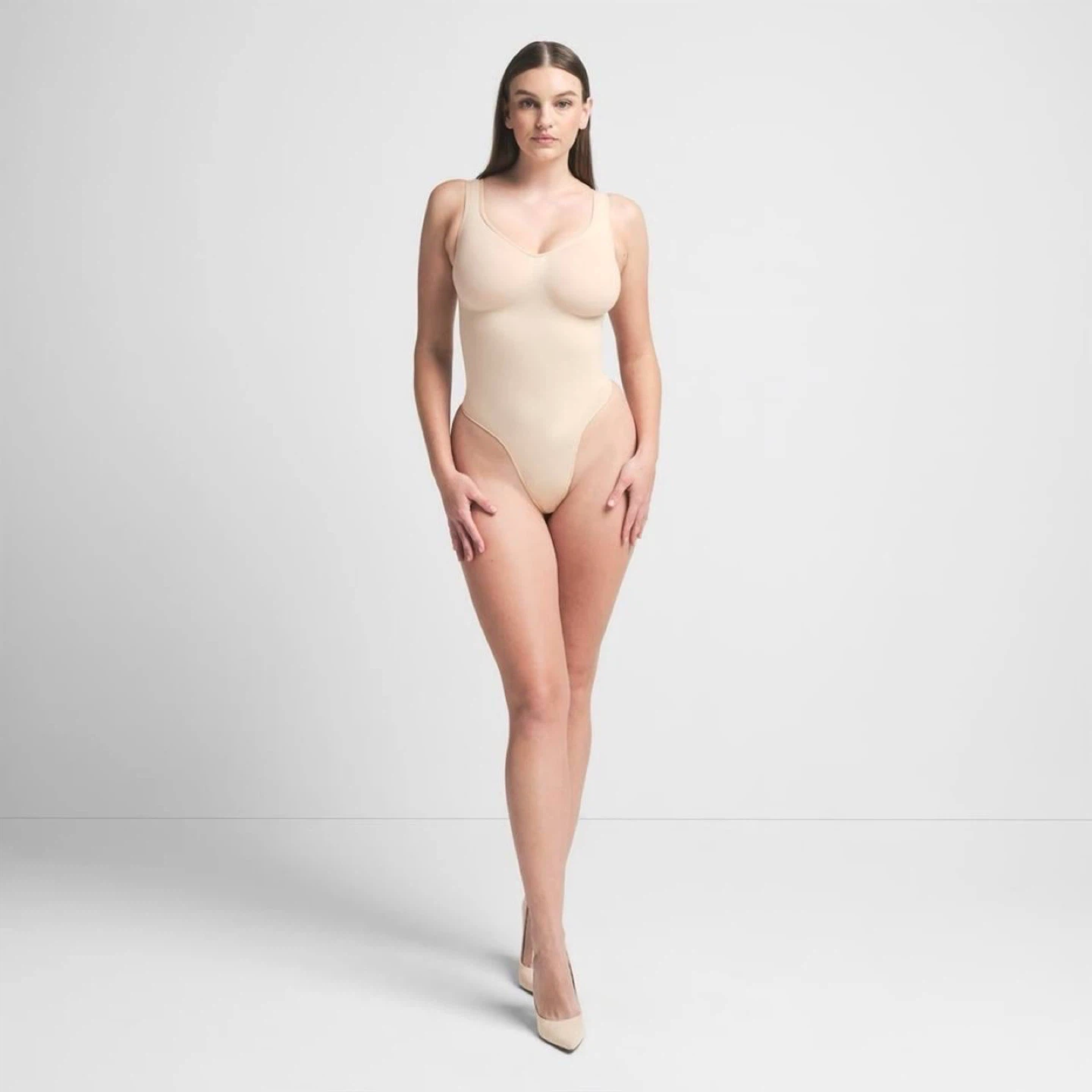 SKIMS Scoop Neck Sculpting Bodysuit (Sand) XXL(XL) - photo 2