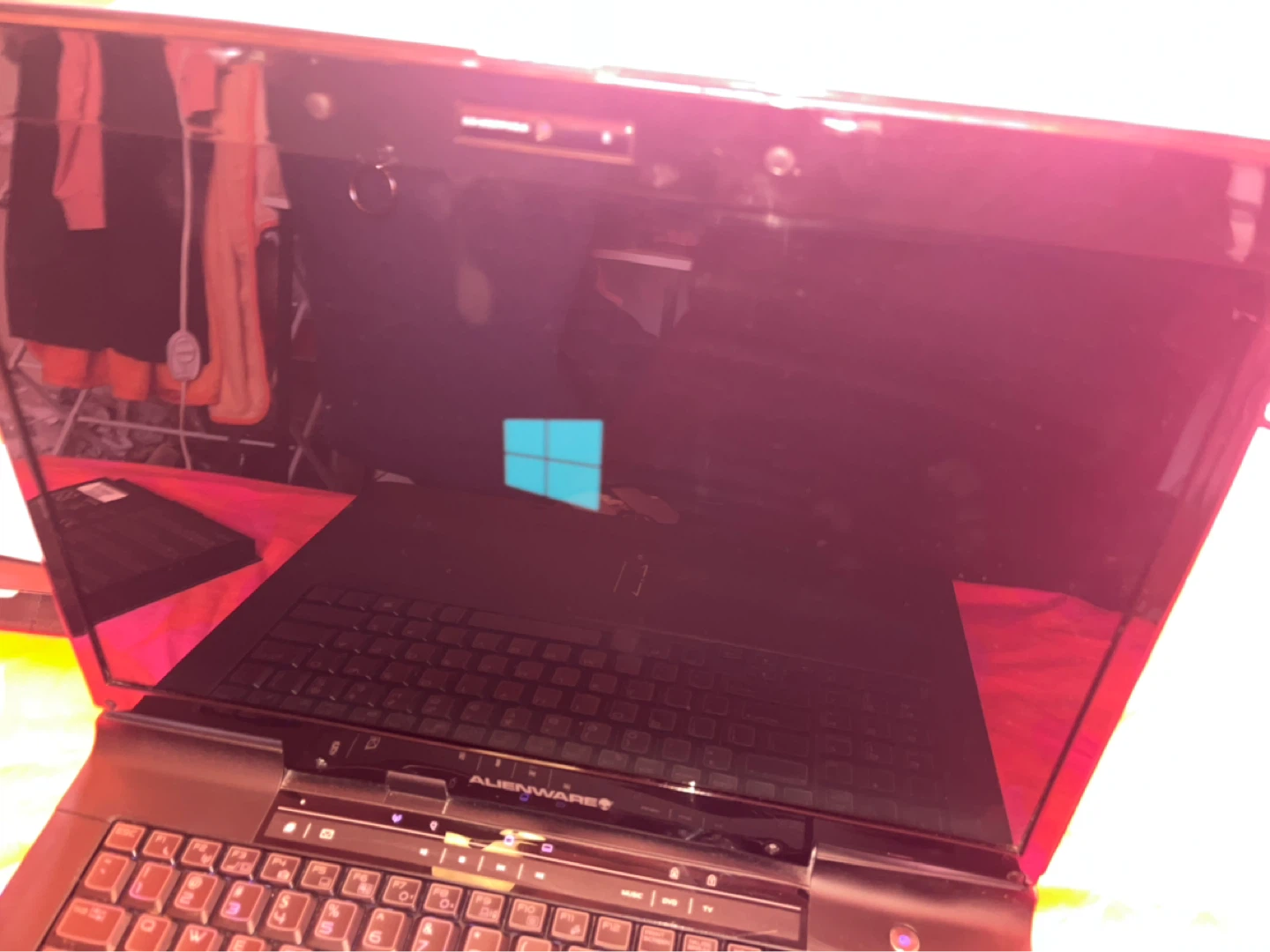 Alienware M17-R1 Laptop, CD-Roms, backpack and charger - photo 4