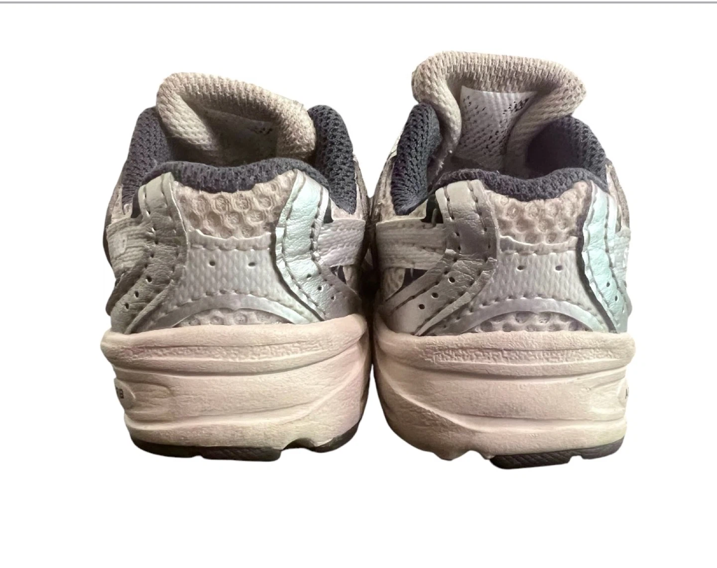 New Balance 530 Toddler Sneakers Baby Size 7 White/Beige/Navy - photo 3