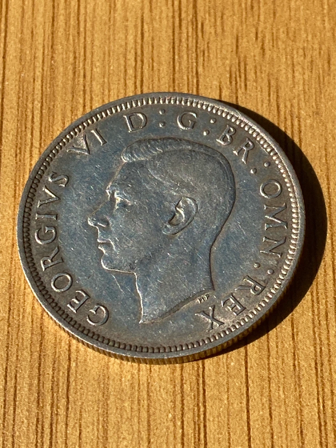 1942 British Half Crown Coin - photo 2