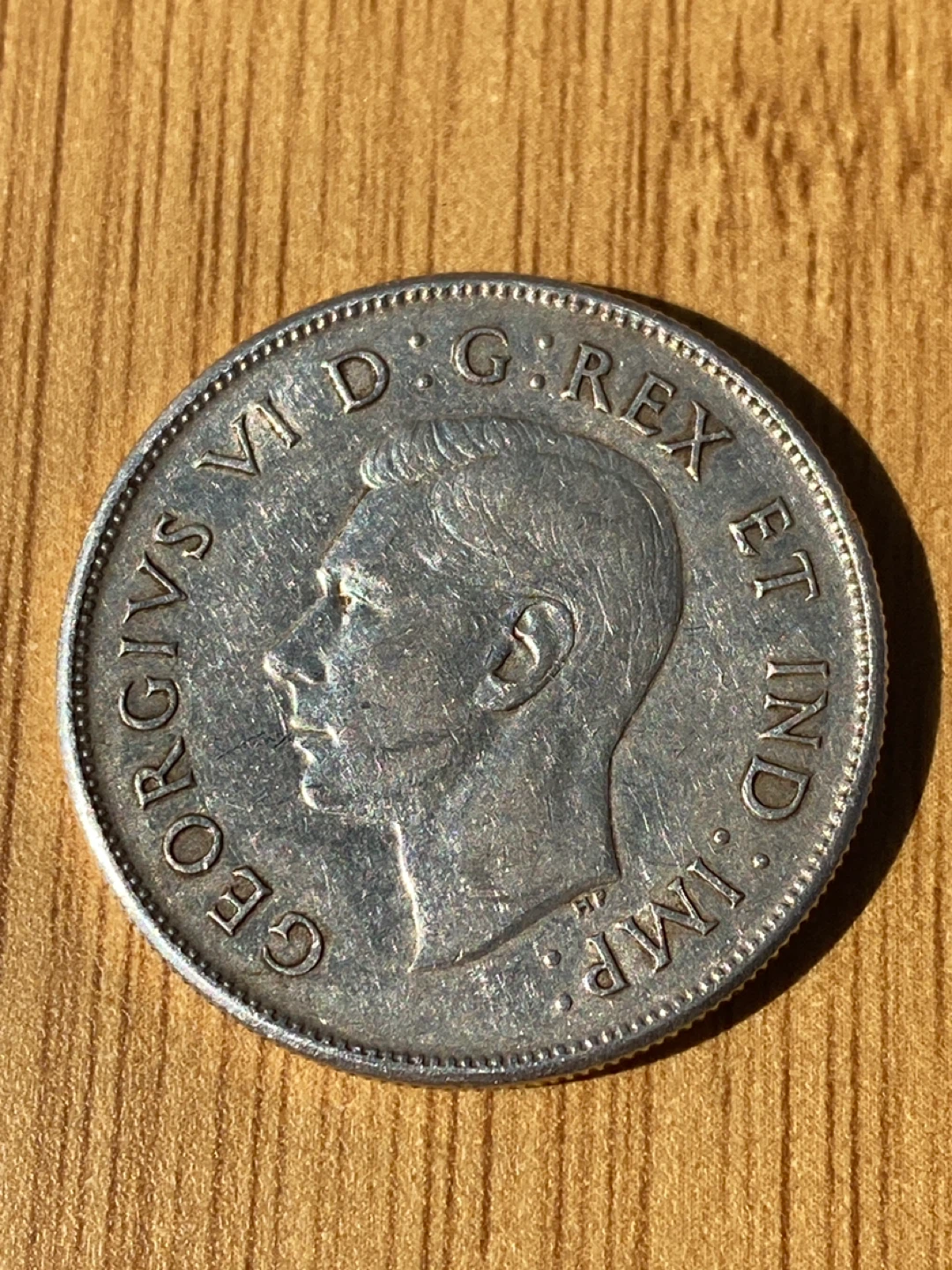 1945 silver Canada 50 Cent Coin - photo 2