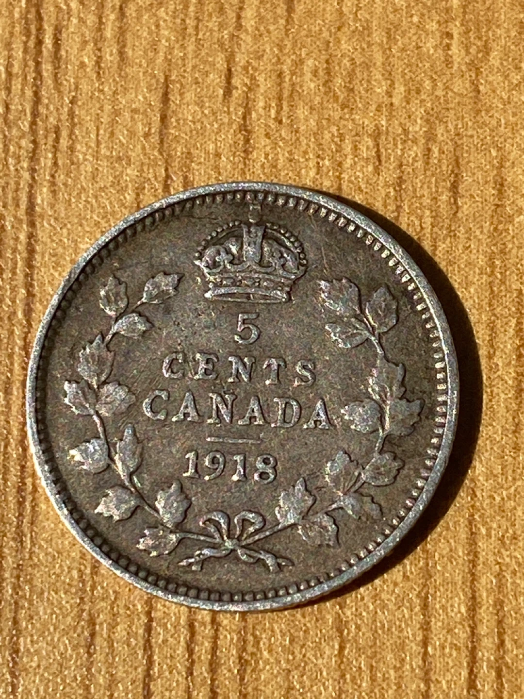 1918 silver Canadian 5 Cents Coin - photo 2