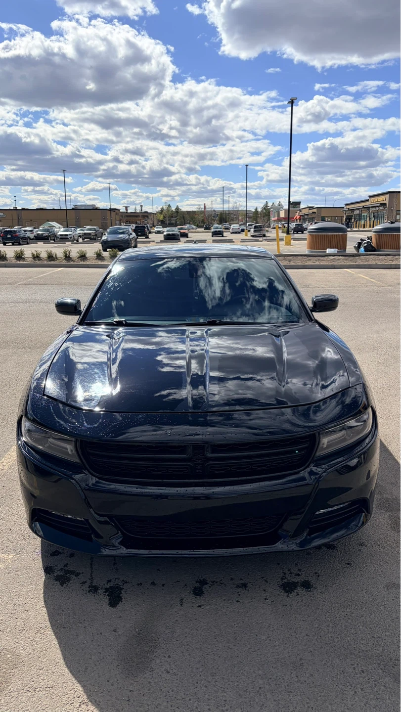 2019 Black Dodge Charger Sedan