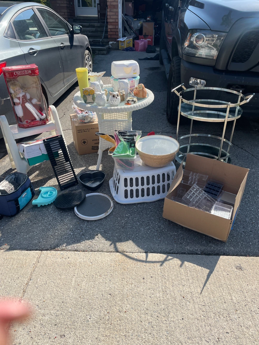 GARAGE SALE 9 GINGER DR MAY 18