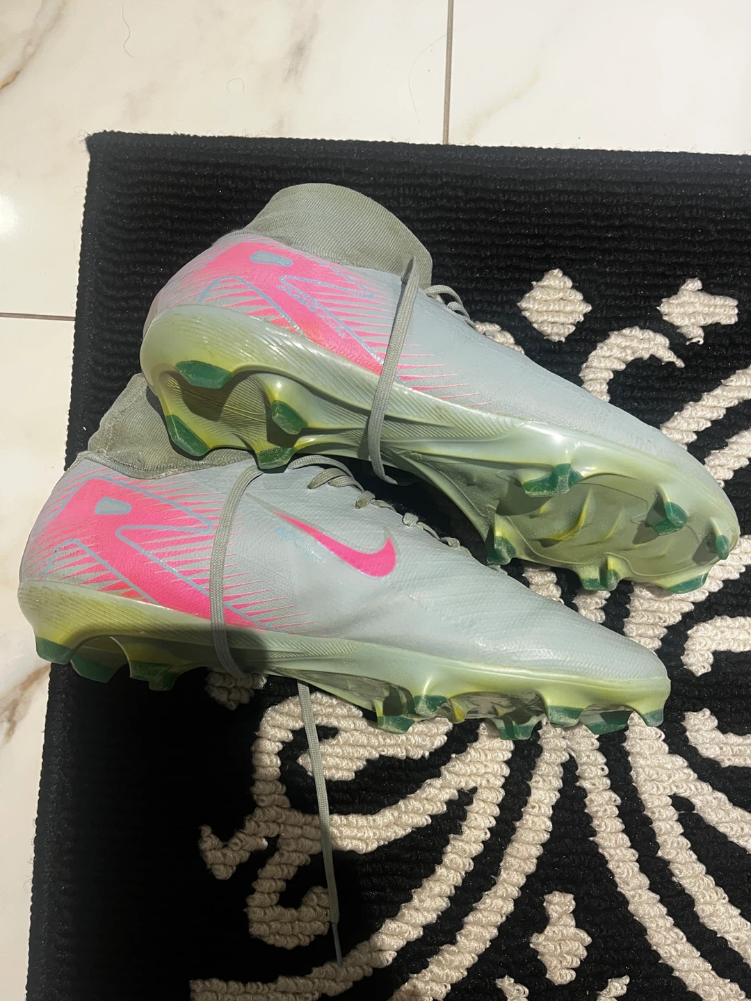 Nike Mercurial Soccer Cleats - Grey/Pink