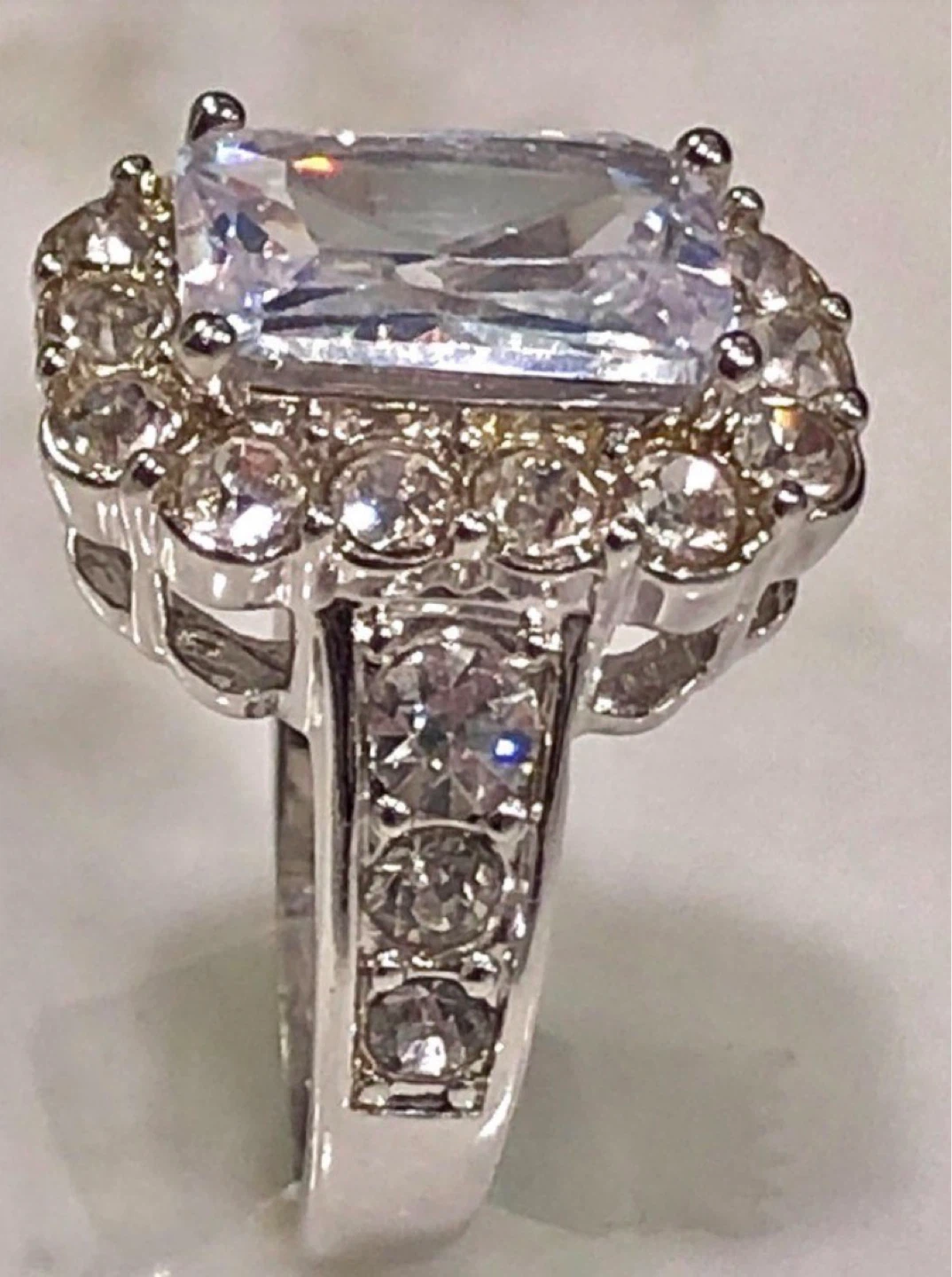 Nvc Clear Stone Ring