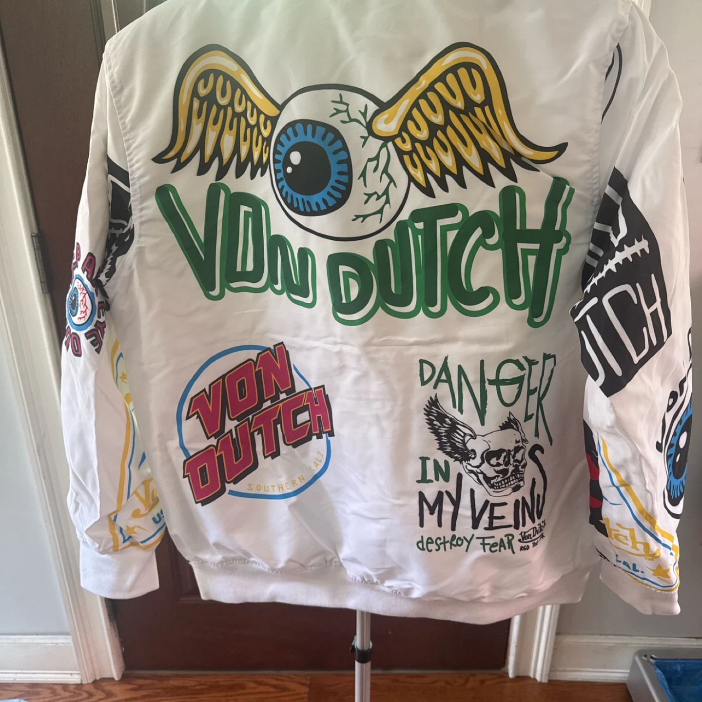 Von Dutch White Graphic Bomber Jacket - photo 3
