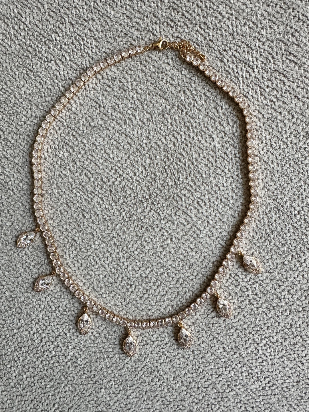Gold-tone Choker Necklace with Rhinestone Dangles