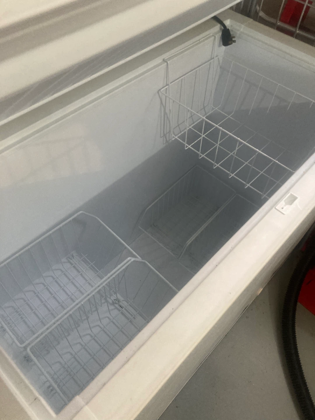 White Chest Freezer - photo 3