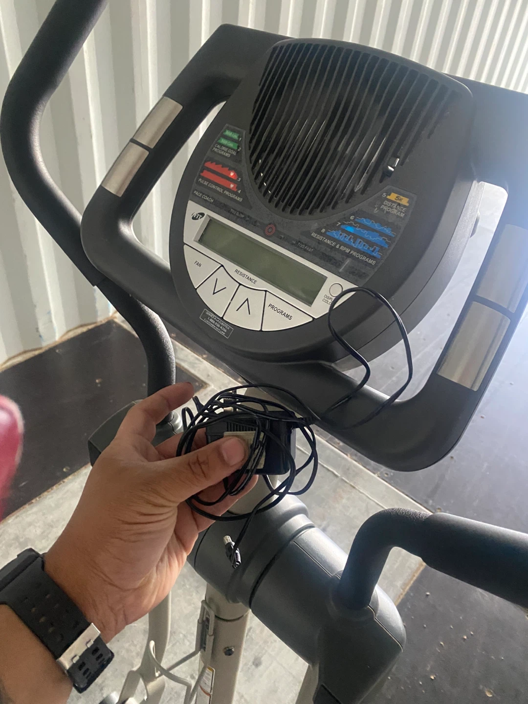 Free delivery NordicTrack 130 Elliptical Trainer - photo 4