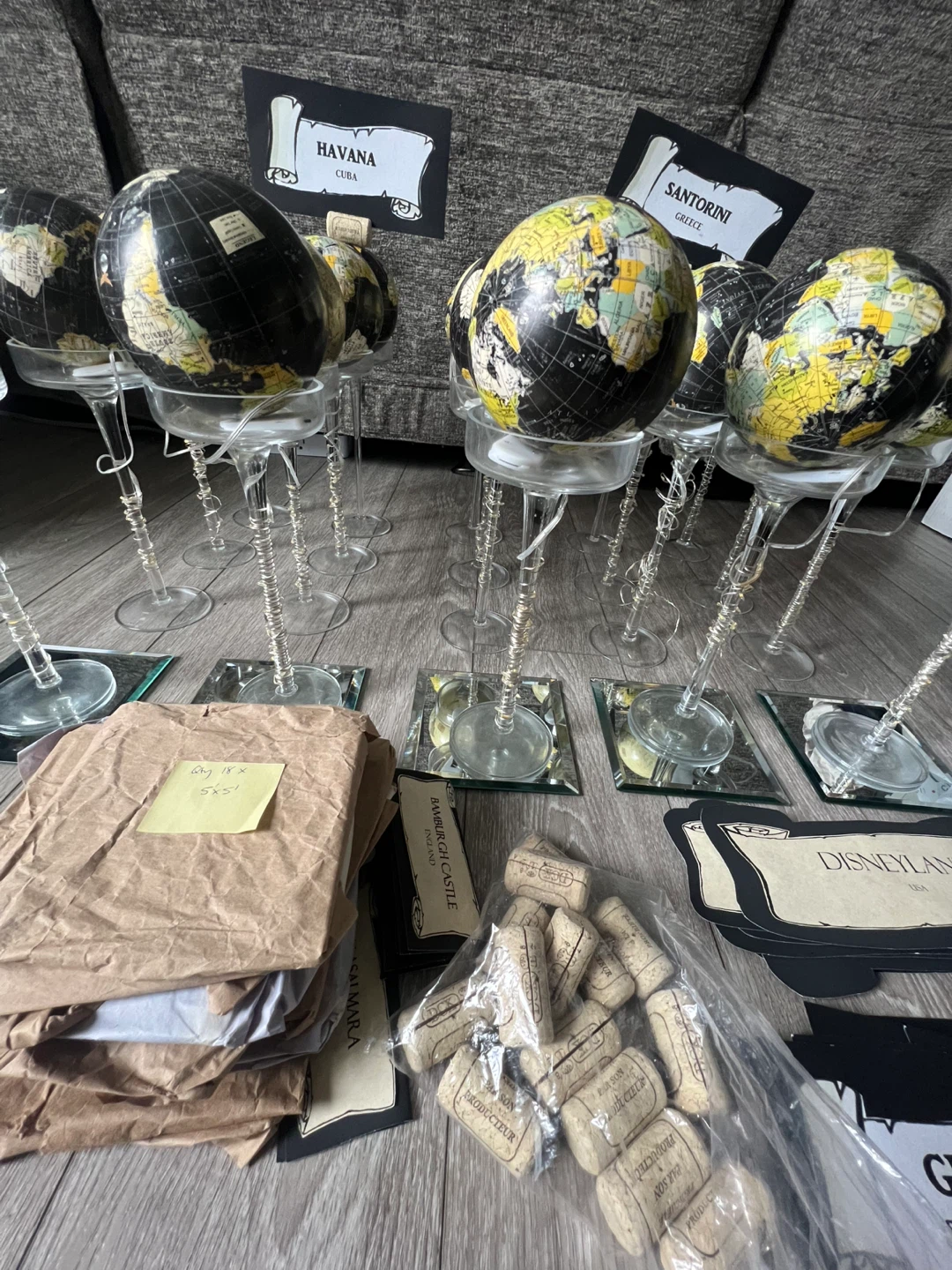 20 Wedding centrepieces World Globes with Display Stands - photo 3