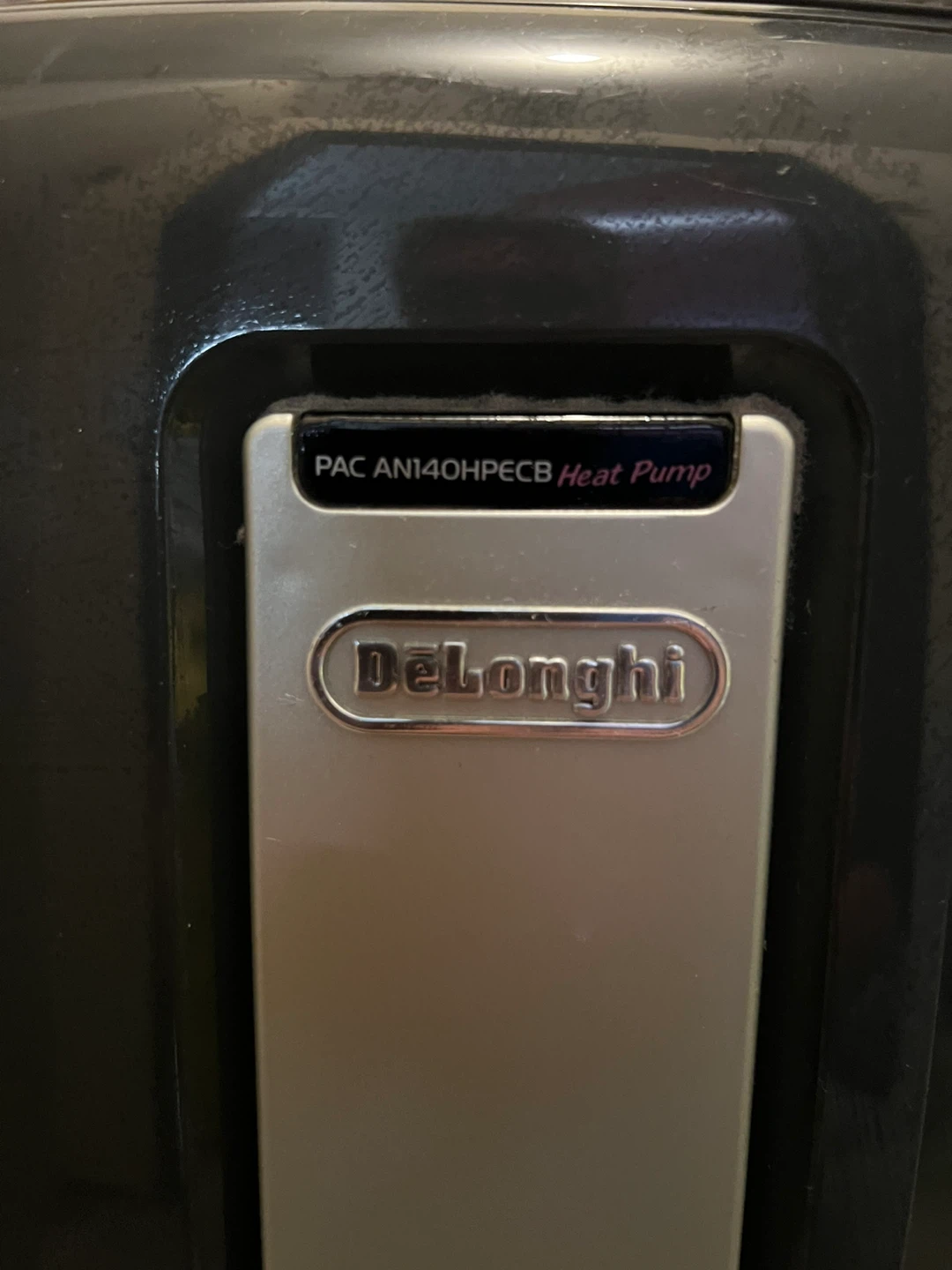 DeLonghi PAC AN140HPECB Heat Pump Portable Air Conditioner