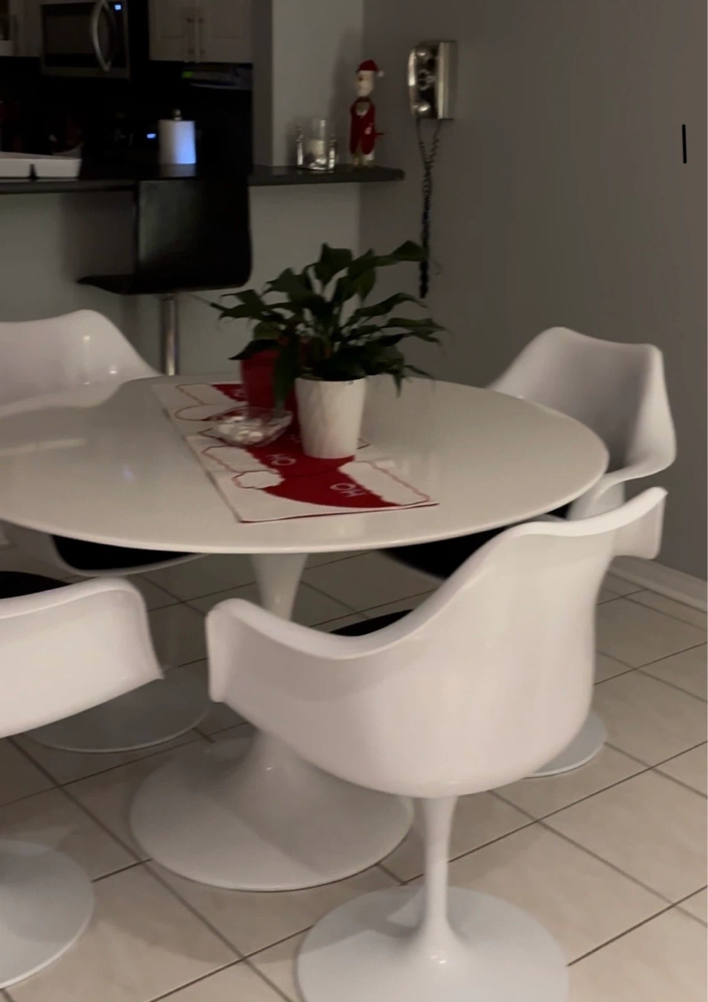 White Tulip Style Dining Set - photo 2
