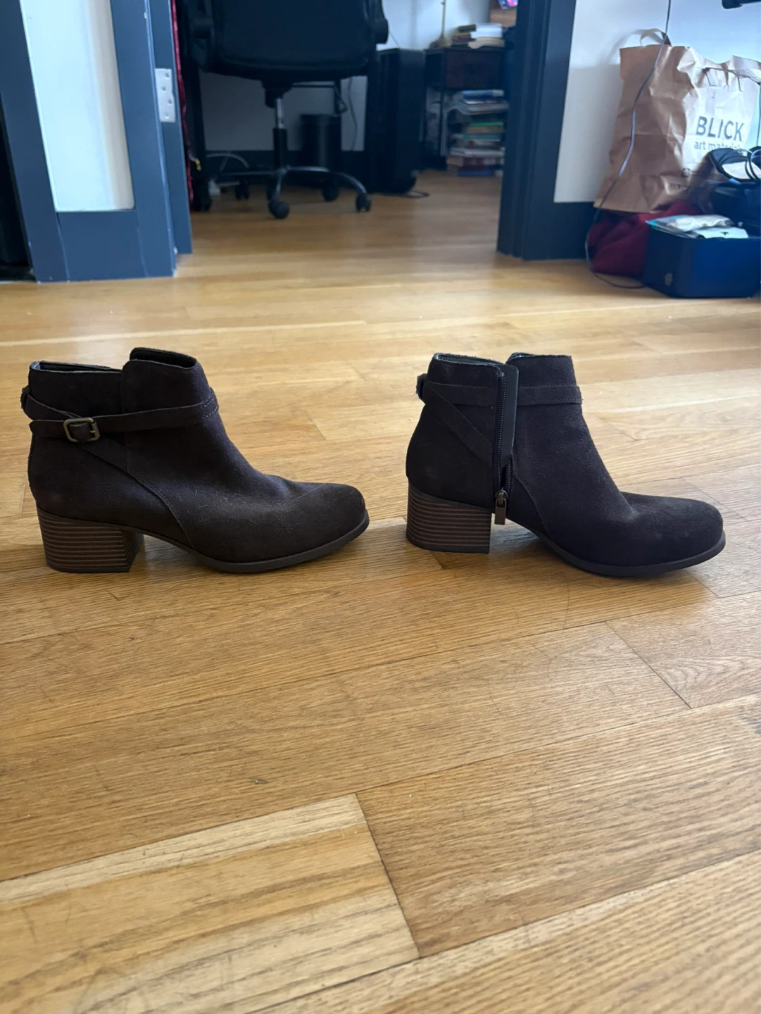 Women's Size 7 Brown Boots - photo 2