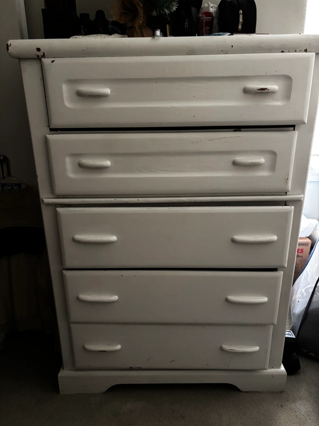 White 5-Drawer Dresser