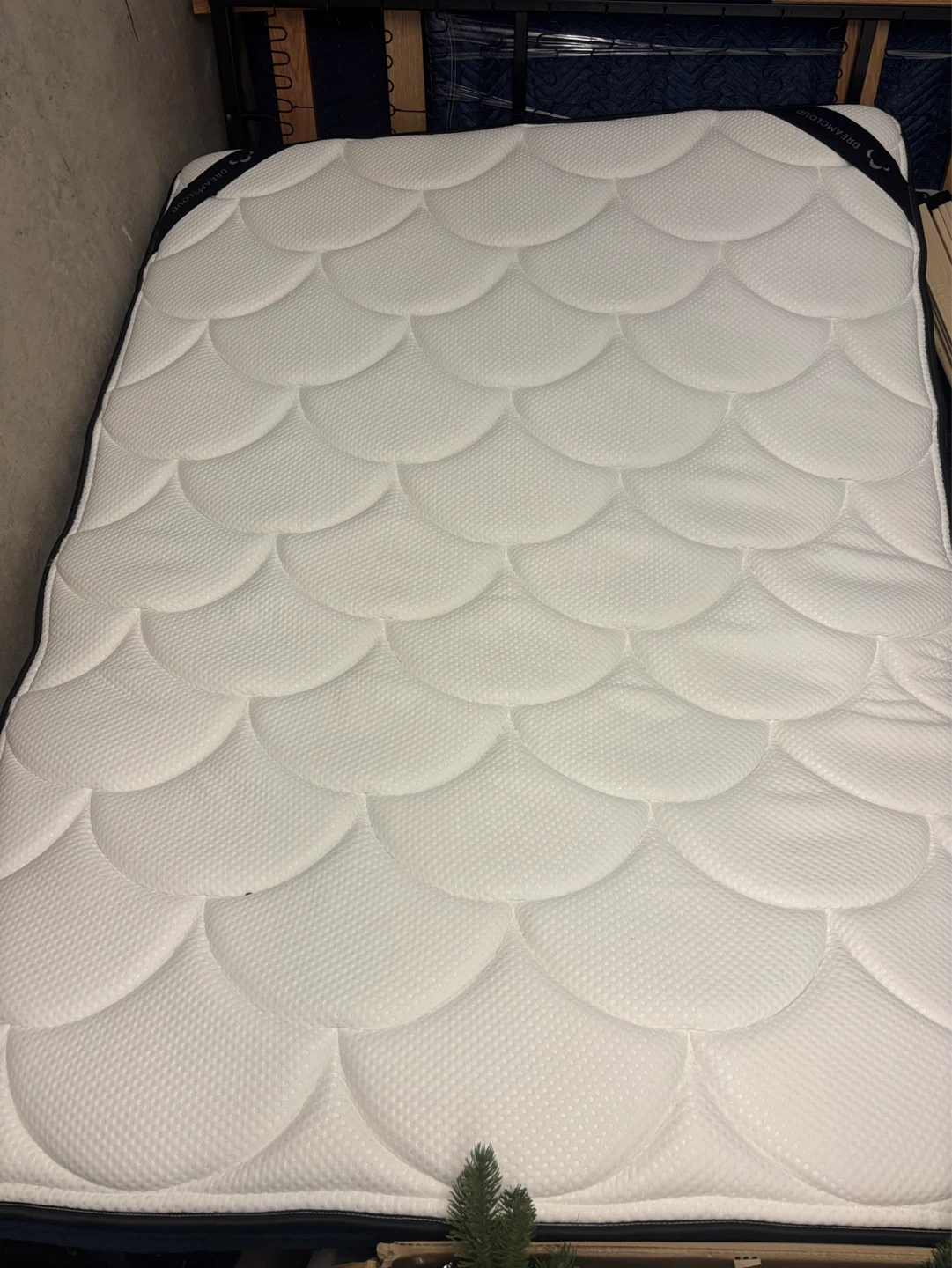 DreamCloud Hybrid Queen Mattress