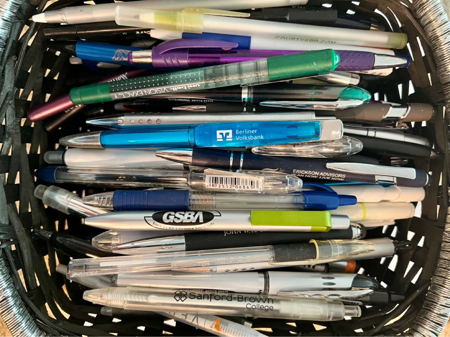 100 Assorted Pens - photo 2