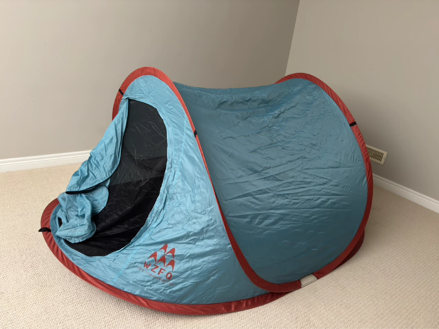 WZFO Pop-Up Tent - photo 2