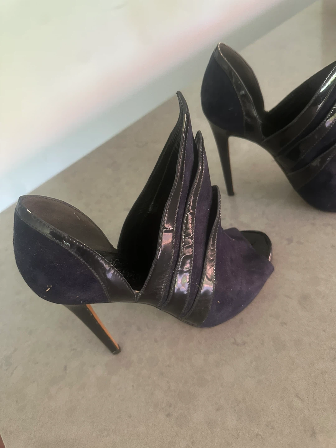 Alexander Angelo Suede & Patent Heels - photo 5