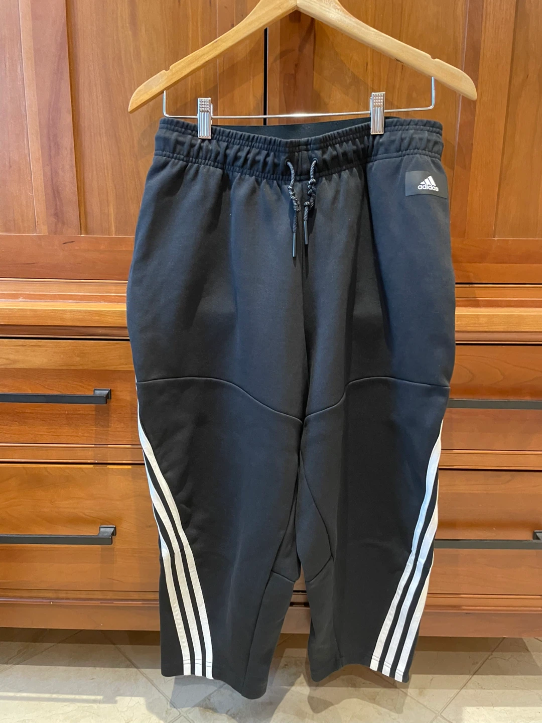 ADIDAS SPORTSWEAR Z.N.E. WRAPPED 3-STRIPES 7/8 PANTS