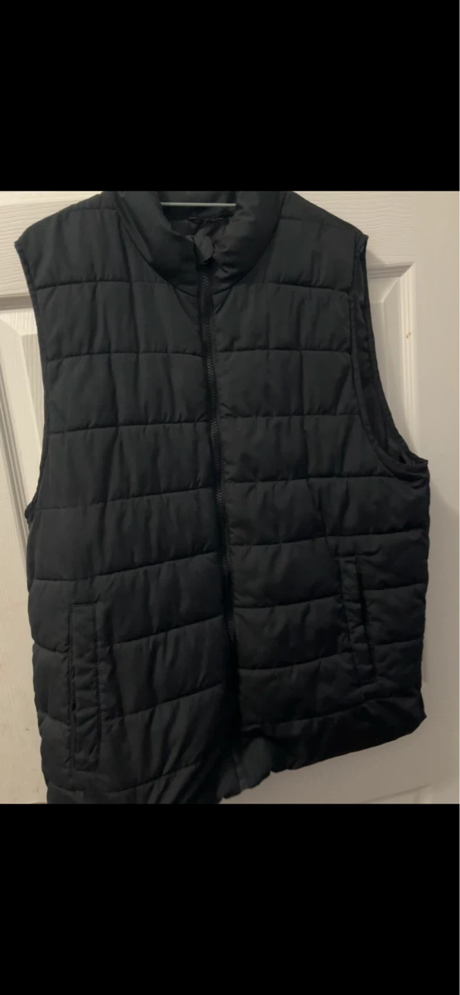 GAP Cold Control Puffer Vest - Black, Size L - photo 2