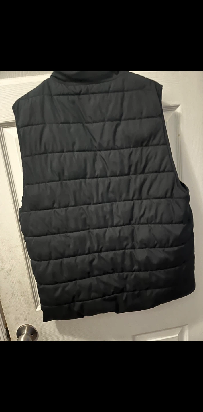 GAP Cold Control Puffer Vest - Black, Size L - photo 3