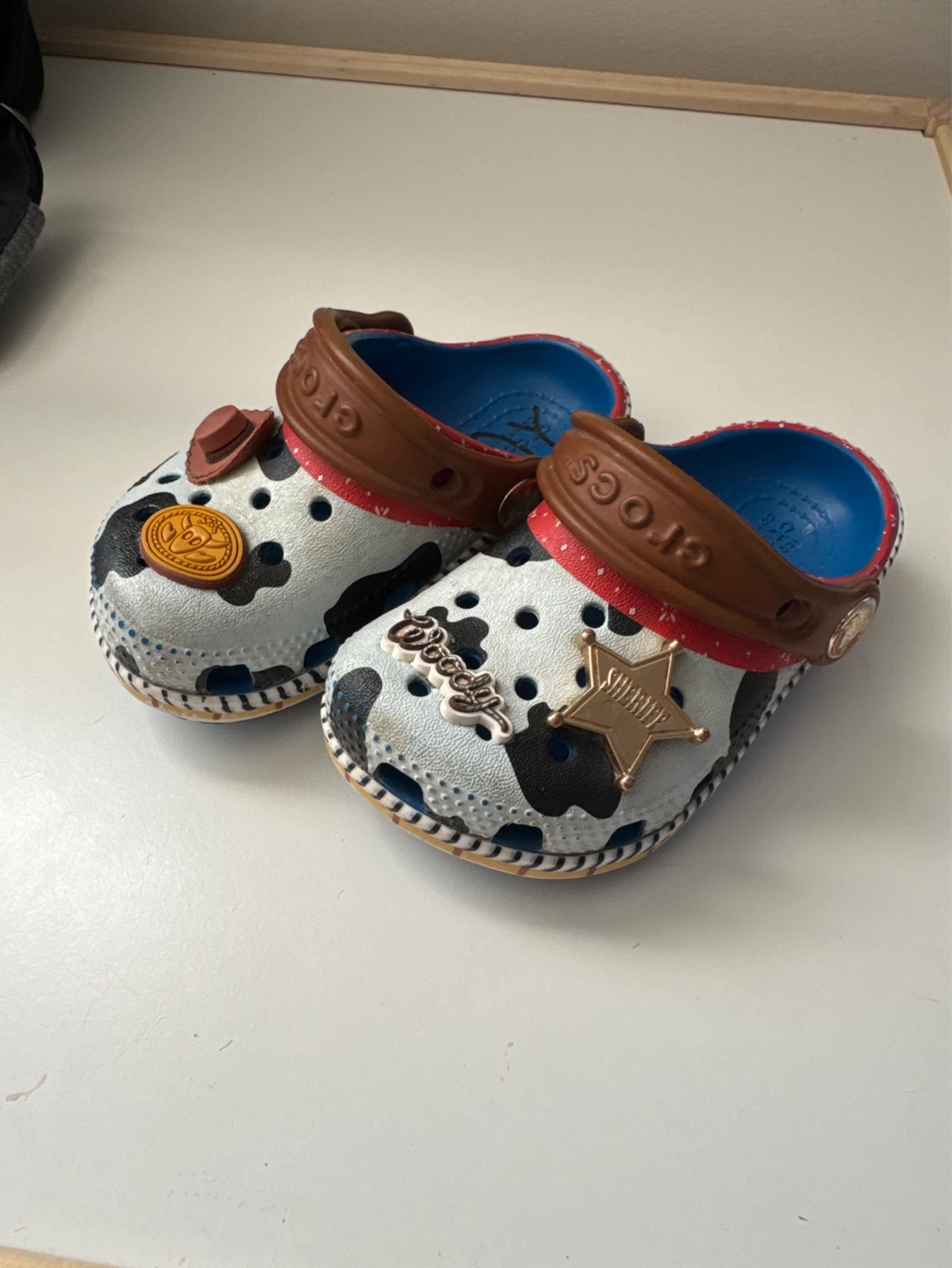 Crocs Toy Story Woody Toddler Clogs Size 6