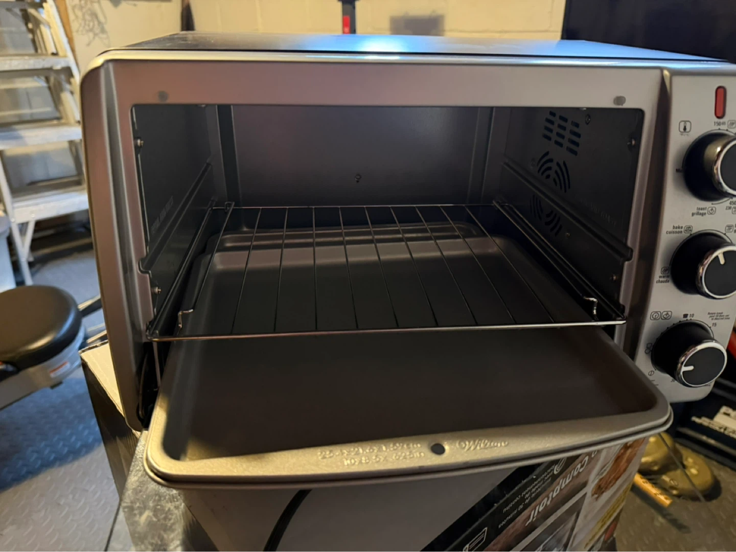 Black & Decker Convection Countertop Oven - photo 2