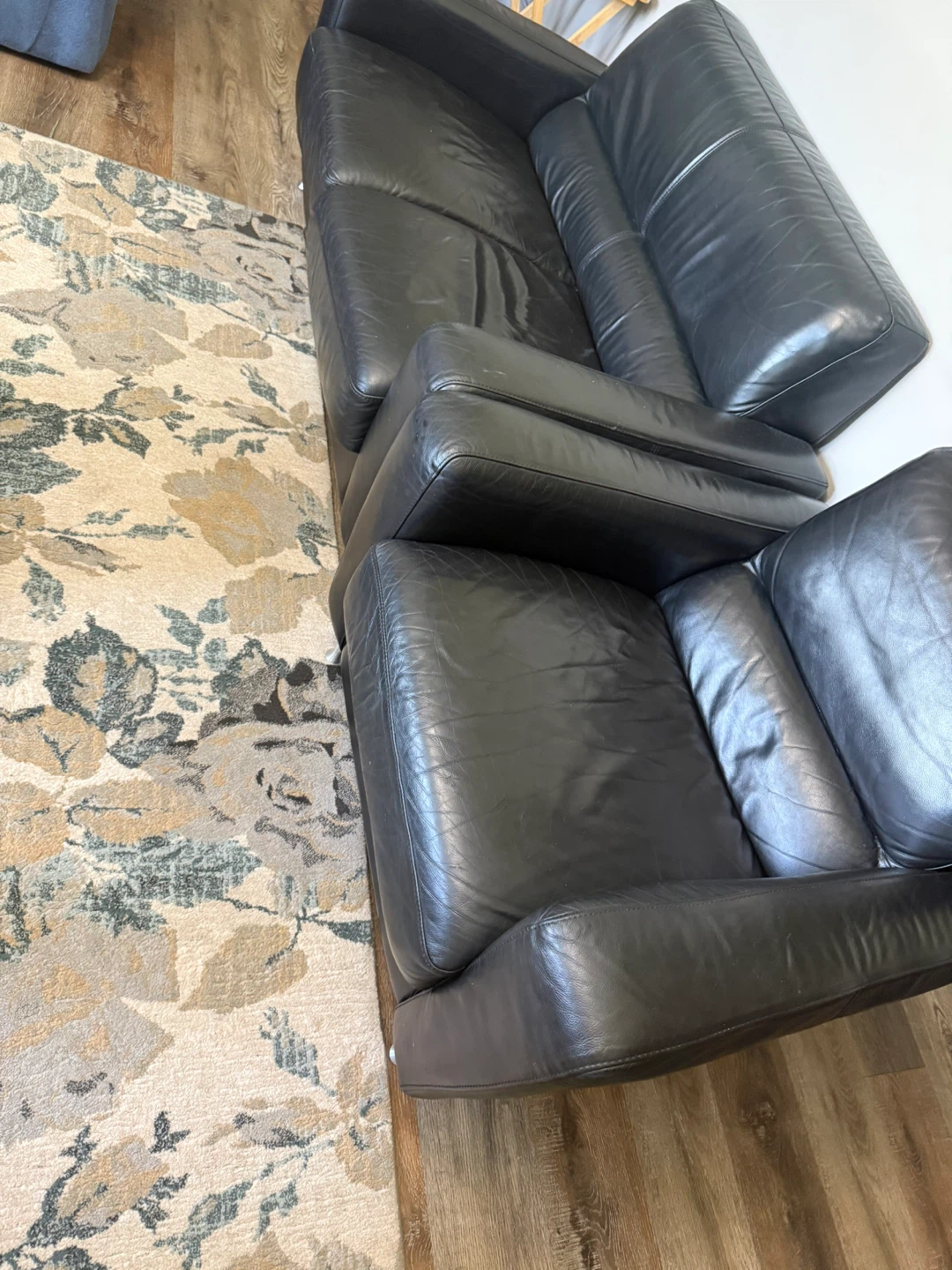 Black Leather Loveseat and Armchair Set - photo 3