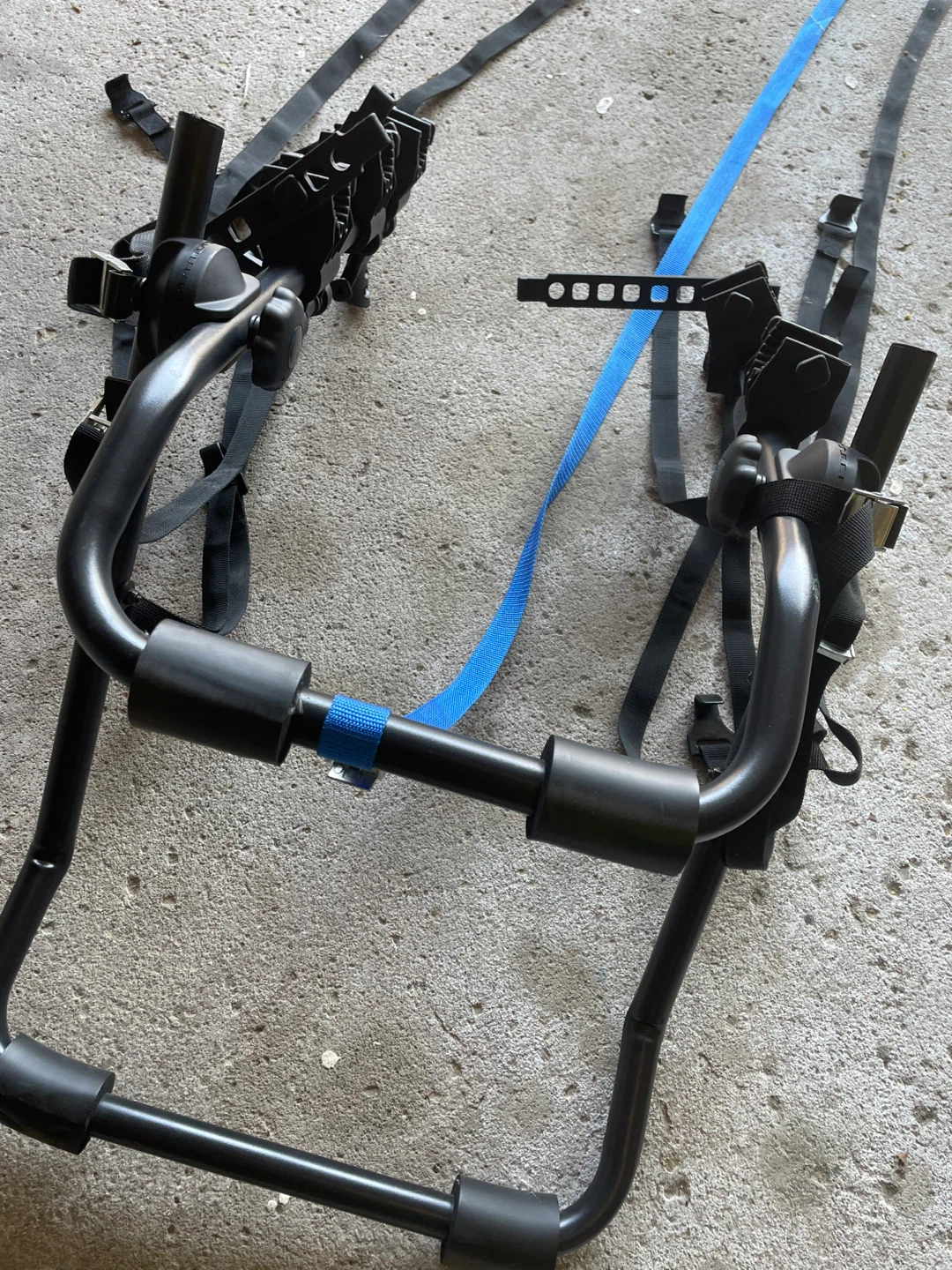Black Trunk Mount Bike Rack with Straps