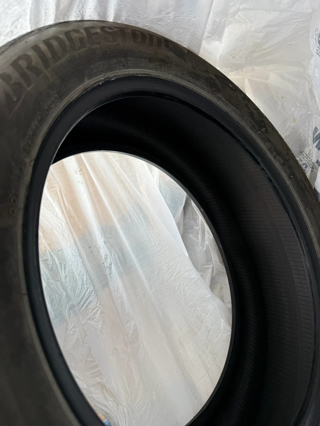 Bridgestone Tubeless Tire 245/50R20 102V - photo 2