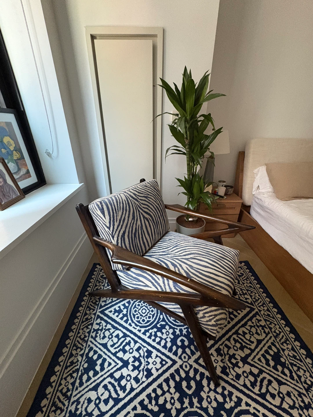 Armchair with Zebra Print Upholstery - photo 3