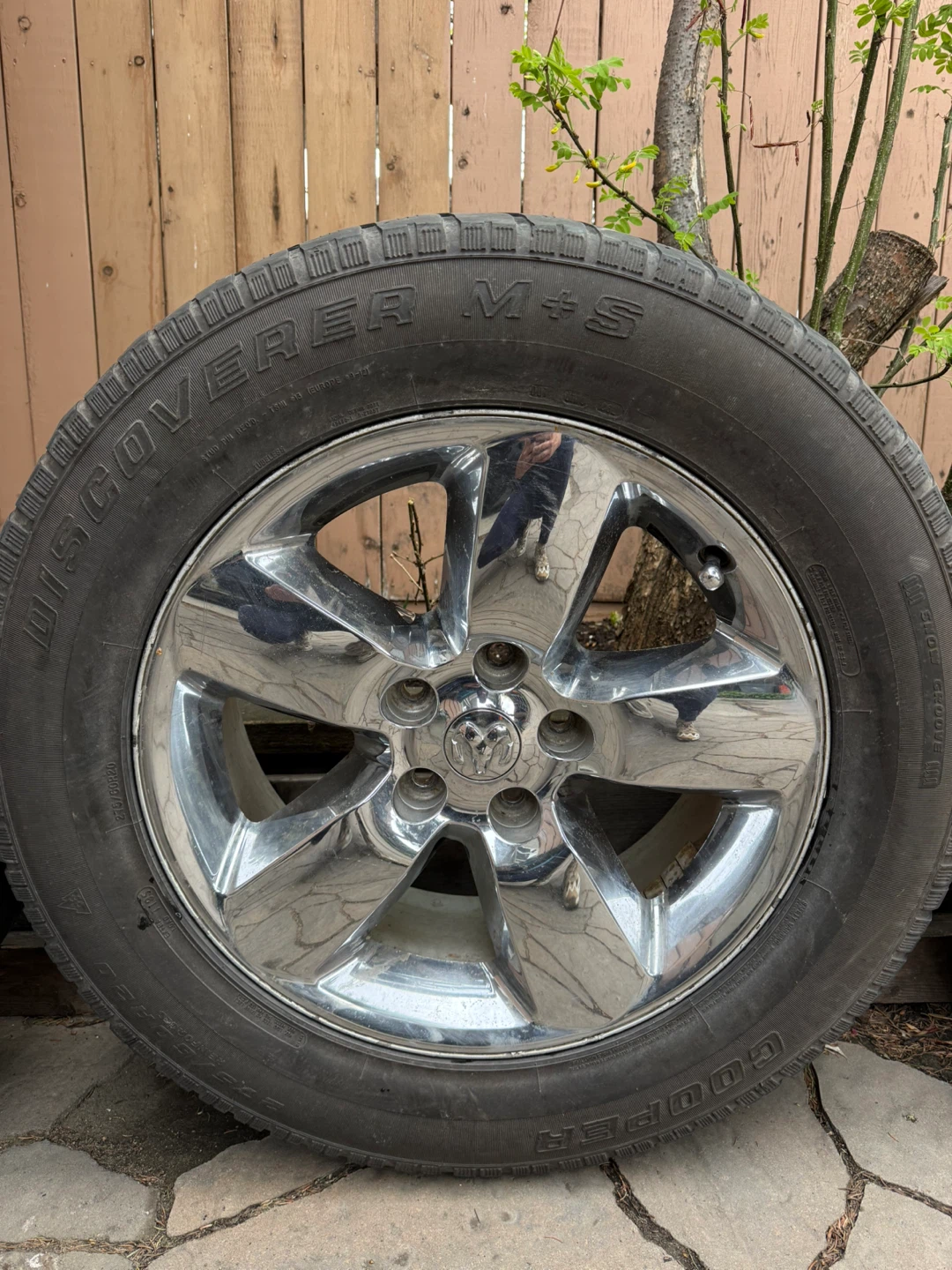 OEM Alloy Rims 20x8 Dodge Ram1500 5-Spoke Chrome Clad 2013-2021 - photo 3