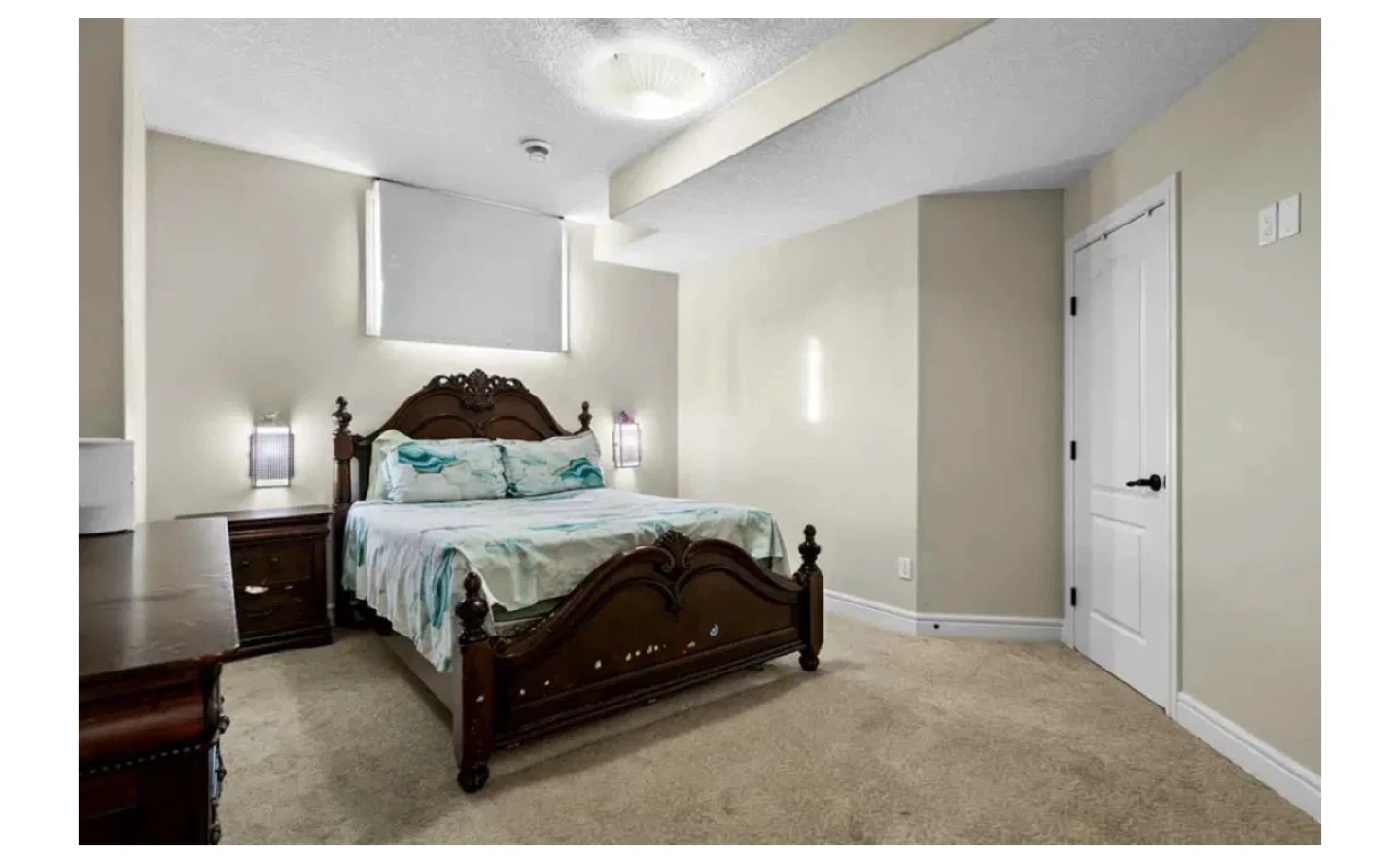 Fully legal, Big basement suite - photo 4