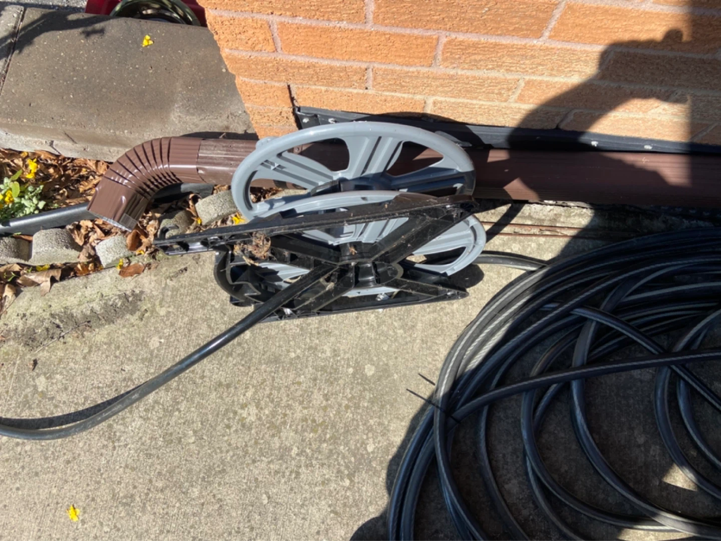 2 50ft Hoses and Hose Reel - photo 5