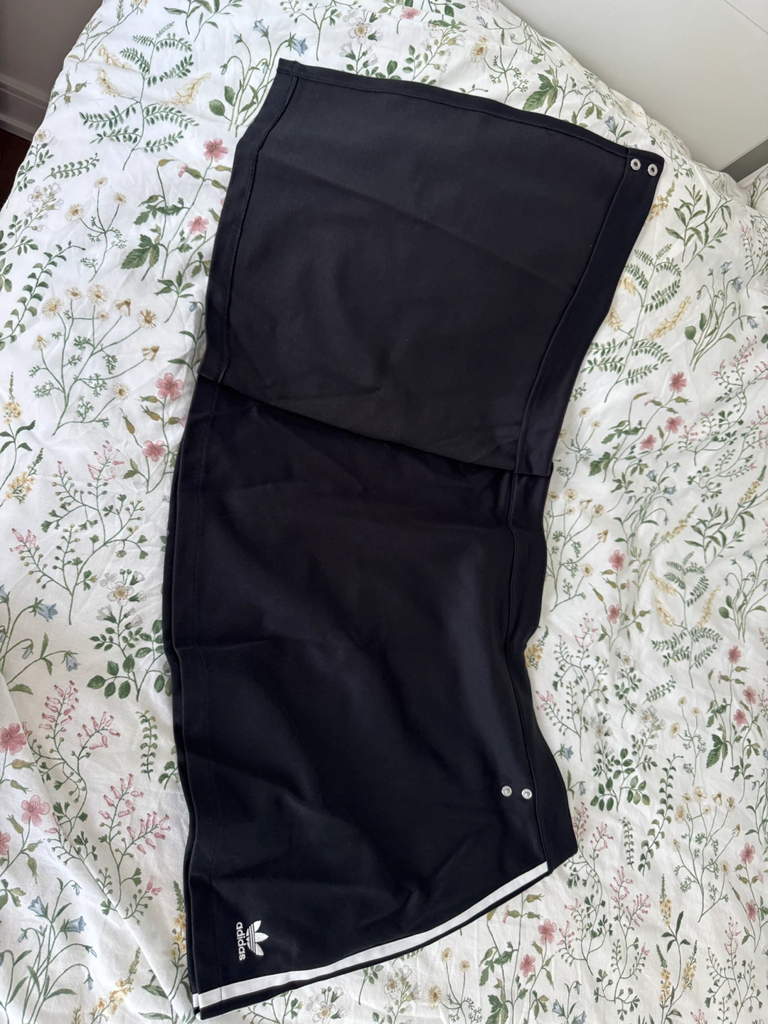 Adidas Black Skirt with White Stripes - Size XL - photo 4